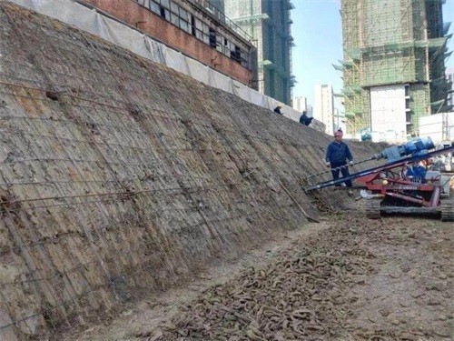 改则建筑边坡支护